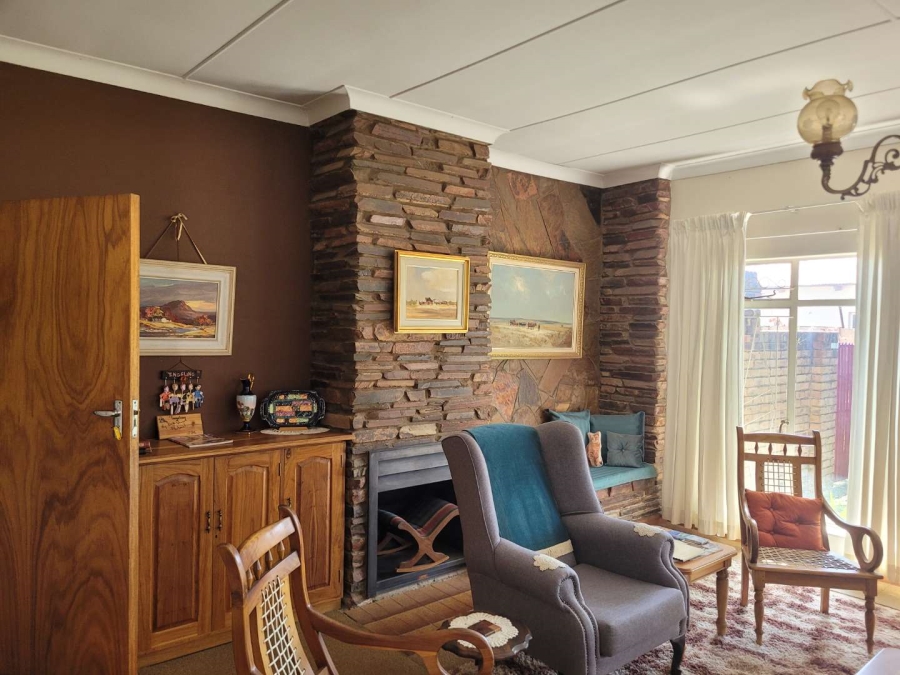 5 Bedroom Property for Sale in Panorama Free State